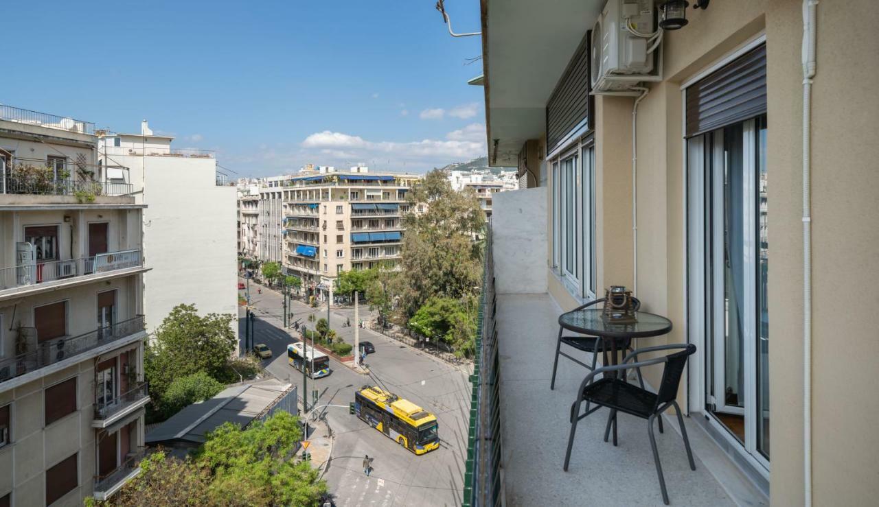 Modern & Stylish Apt At The Heart Of Athen Exterior foto